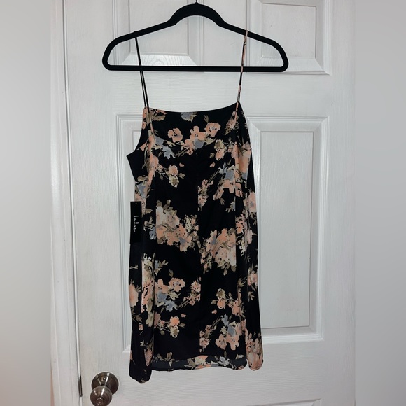 😍NWT😍 LULUS GARDEN GETAWAY BLACK FLORAL PRINT SLIP DRESS - Picture 7 of 9